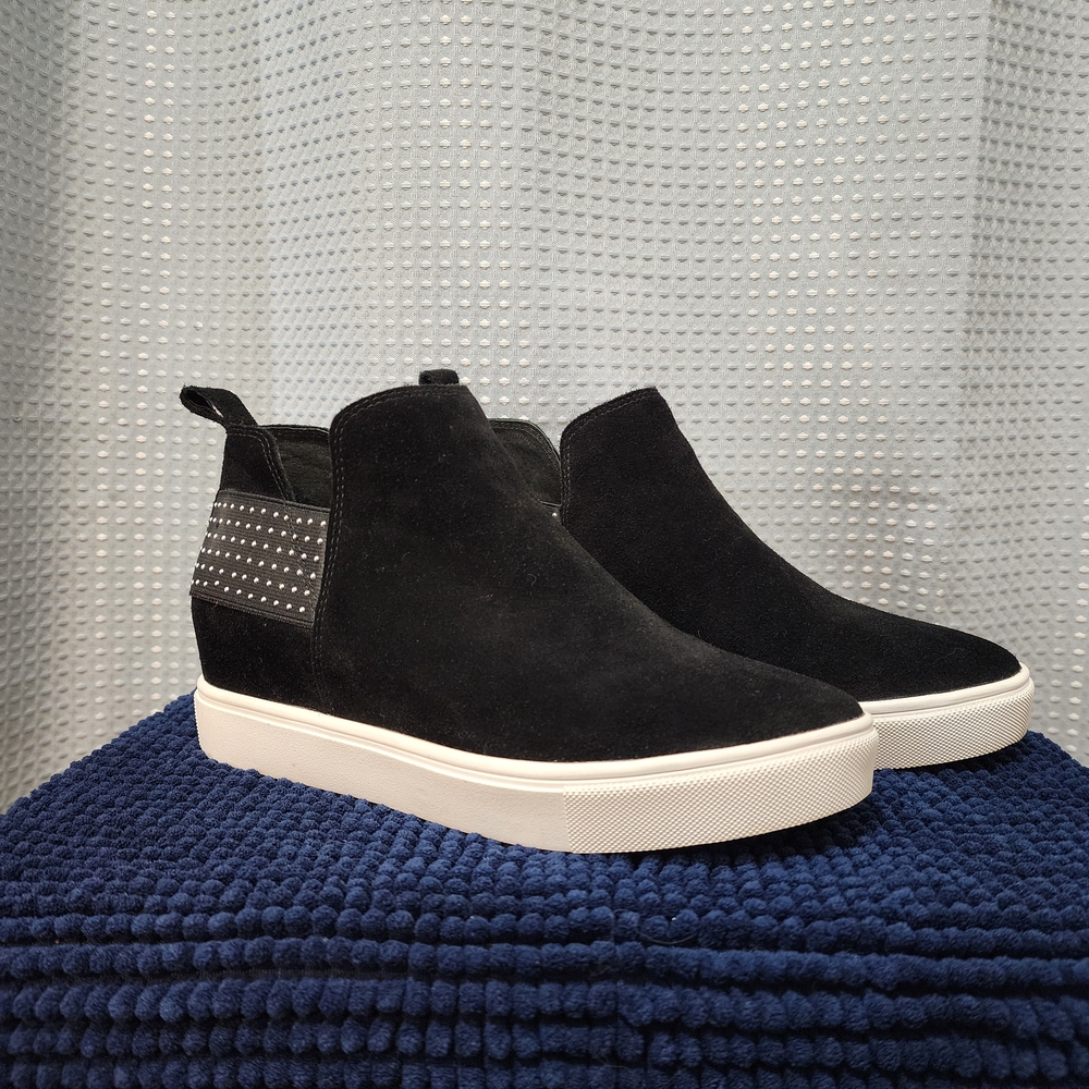 Steve Madden Black Suede Studded Sneakers